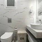 Dennis Center Elegant 2