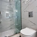 Dennis Center Elegant 2 Appartement *