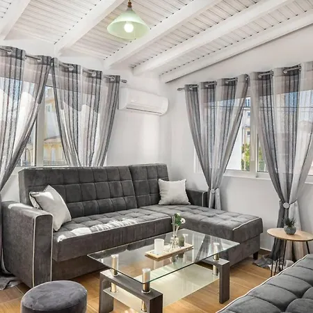 Dennis Center Elegant Apartment Zakynthos Town
