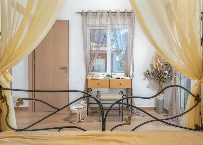 Dennis Center Elegant 2 Διαμέρισμα *