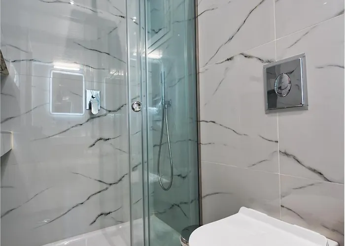 Dennis Center Elegant 2 Διαμέρισμα *